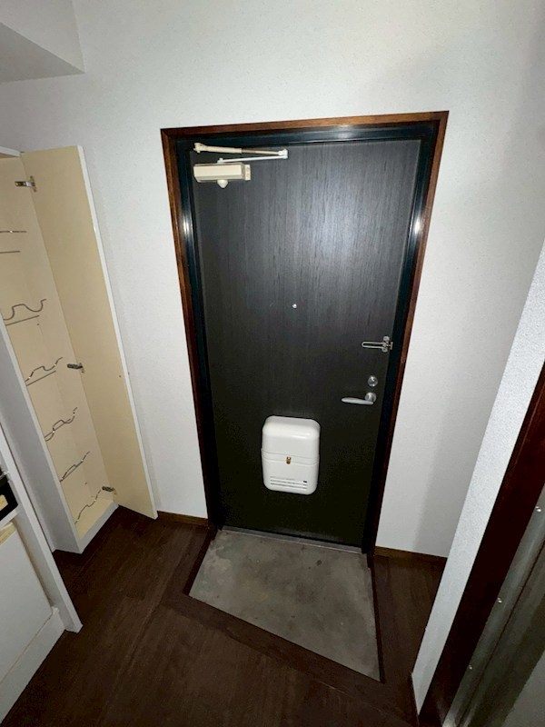 サンハイム本田 玄関