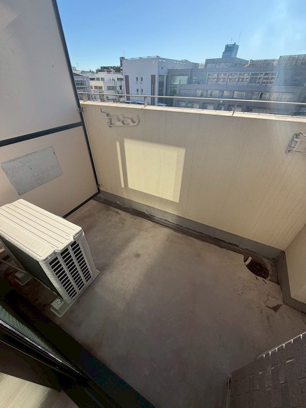 ローヤルヒルズ ベランダ