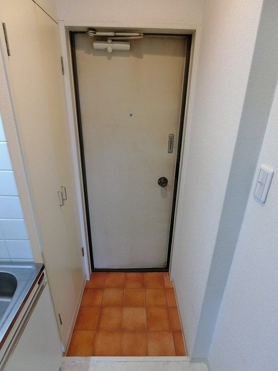 サンパレス東野 玄関