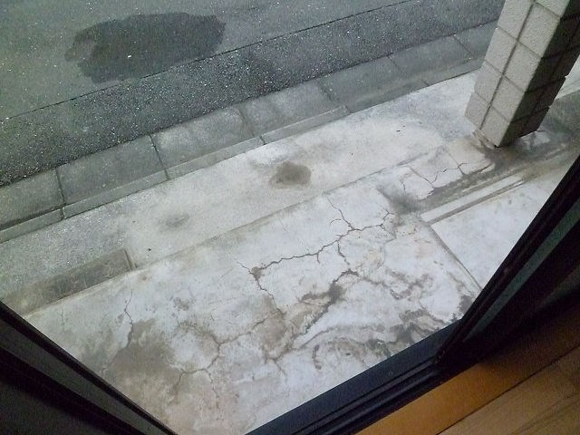 ヴィラージュエスト ベランダ