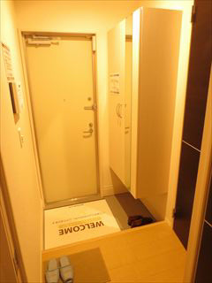 グレイス田町 玄関