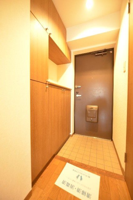 ＳＡＴＯＭＩ-4番館 玄関