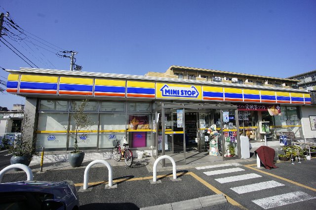 千葉県市川市田尻５丁目 コンビニ