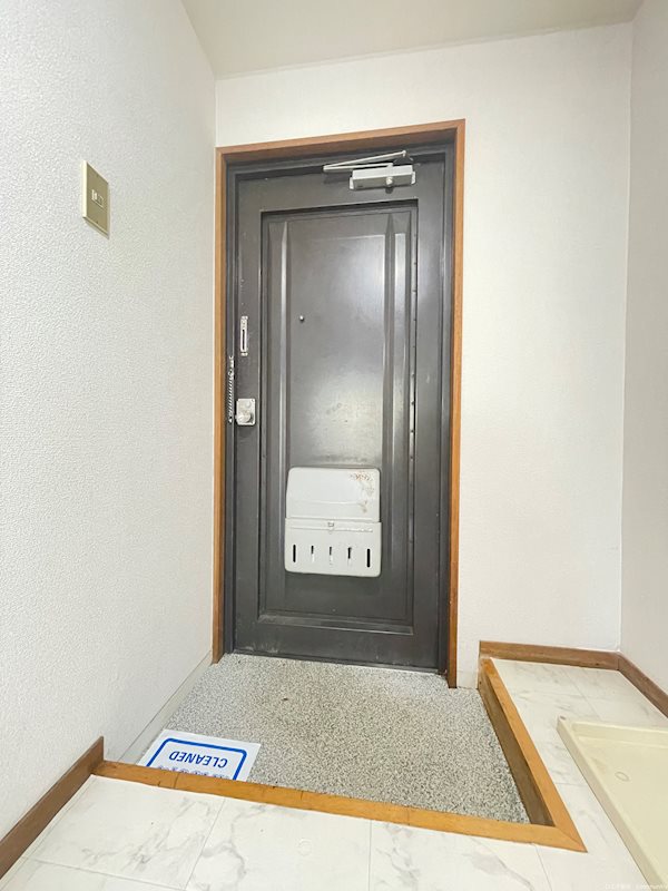トーシンハイツ堀江 玄関