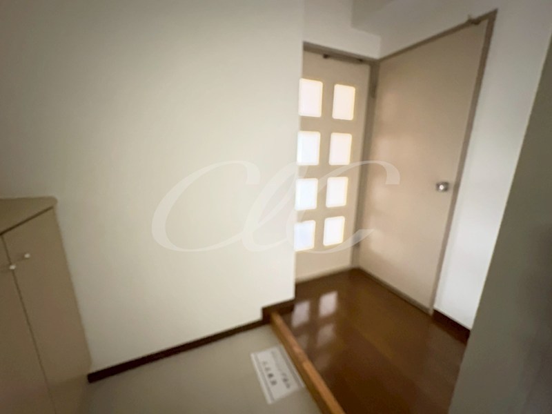 サンピア杉田 玄関