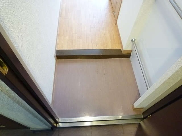 中野第2ビル 玄関