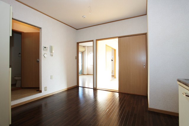 メゾン新川崎 リビング