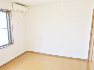 ハイツARASAWAⅡ(ハイツ荒澤Ⅱ) リビング