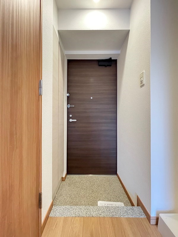 グランカーサ行徳 玄関