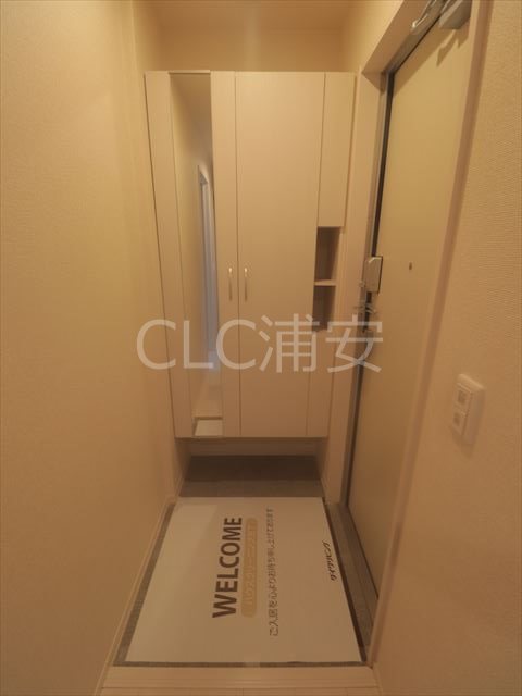 ウィン行徳 玄関