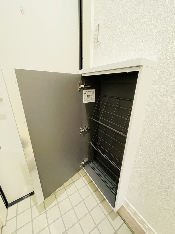 ミント杉田 玄関