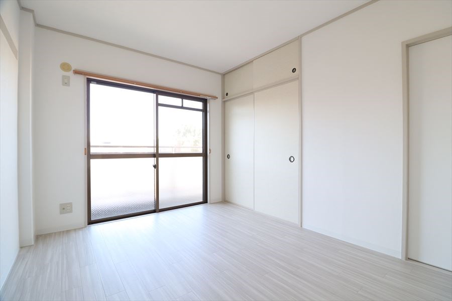 メゾン河弘  ベッドルーム