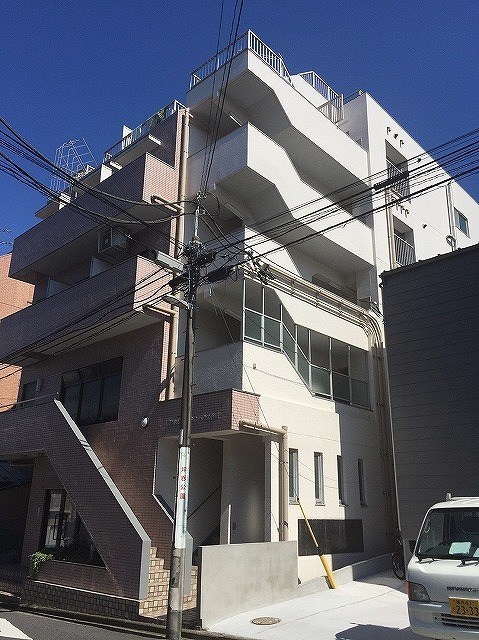 ヴァンハウス杉田 402号室 外観