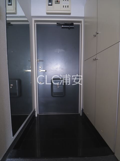 ローズマンションＦ-11番館 玄関