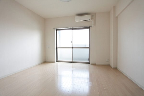 レフレール リビング