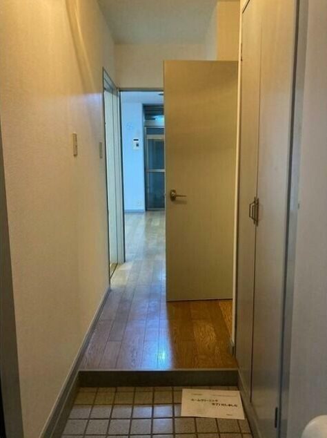 ジュネッタ8 玄関