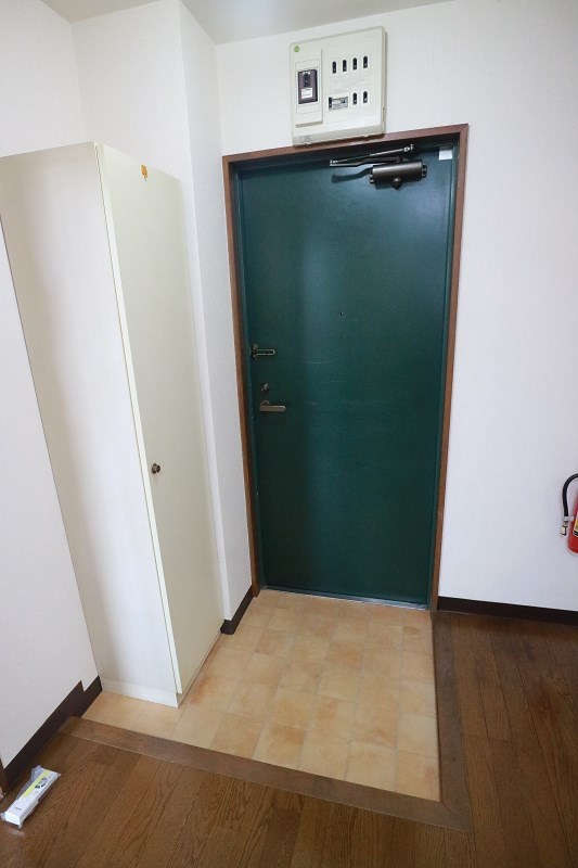 エルベメゾン鹿島 玄関