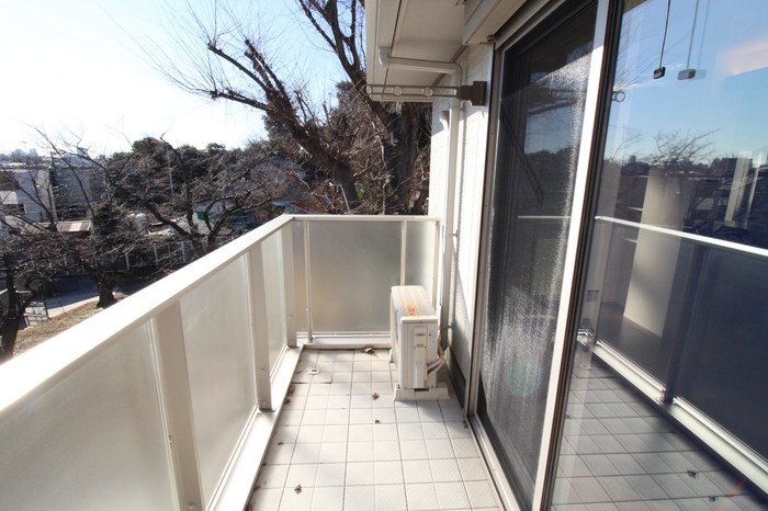 ヴューテラス寺尾の森 ベランダ