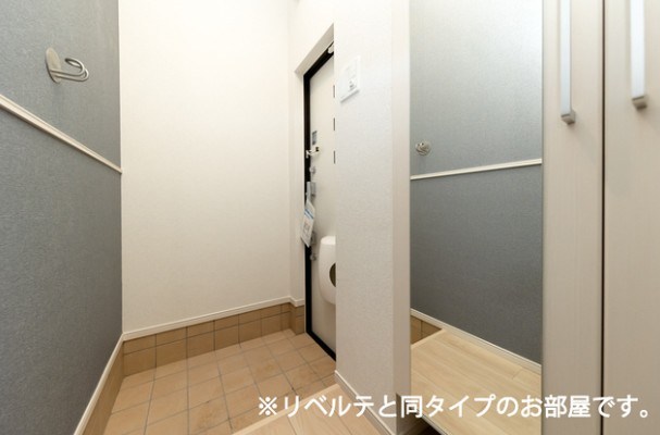 レメンブリア金沢 玄関