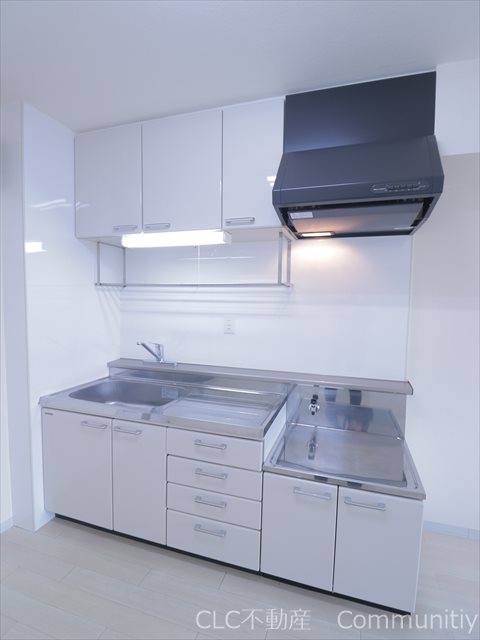 ソシアル末広 キッチン