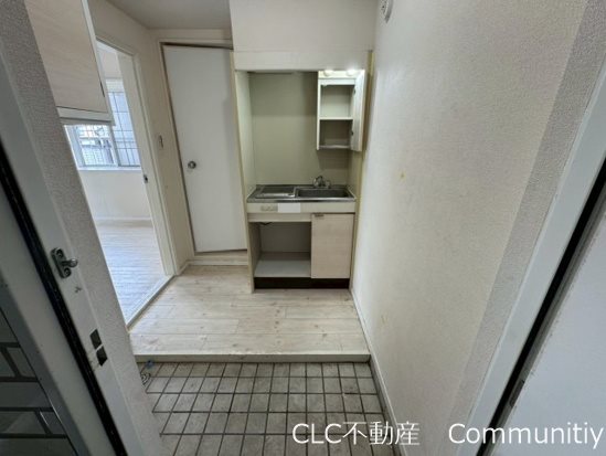 ローズアパートメントR5番館 玄関