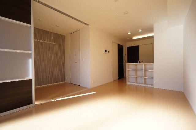 ハイデンス原木中山　Ａ棟 リビング