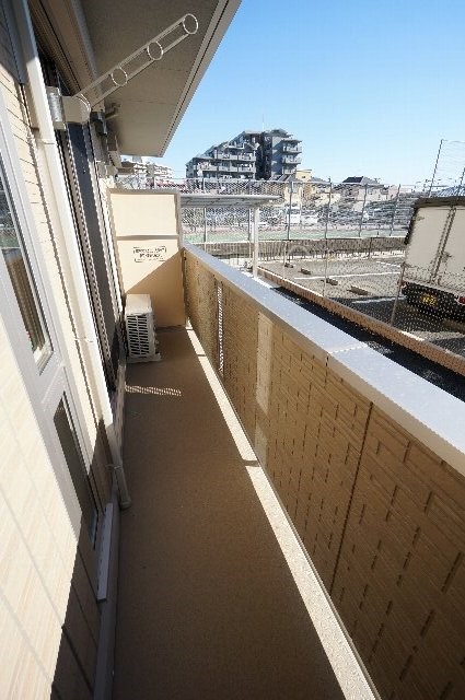 ハイデンス原木中山　Ａ棟 ベランダ