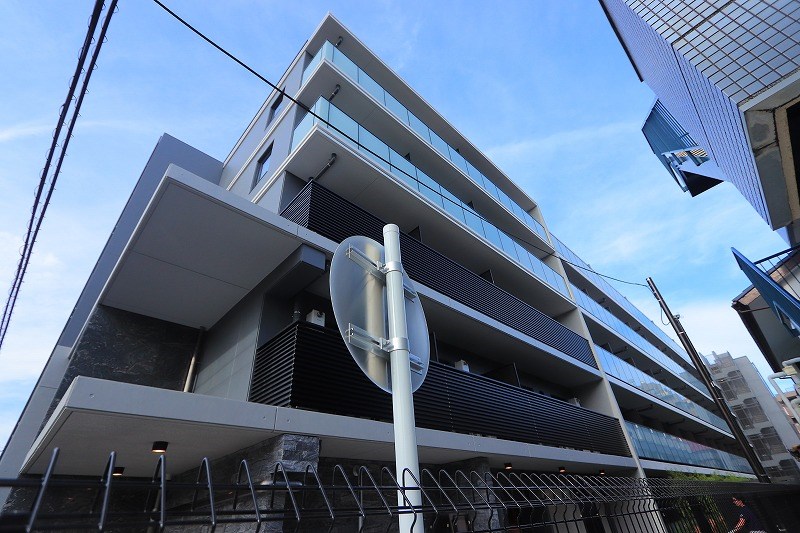 S-RESIDENCE原木中山azure 外観写真