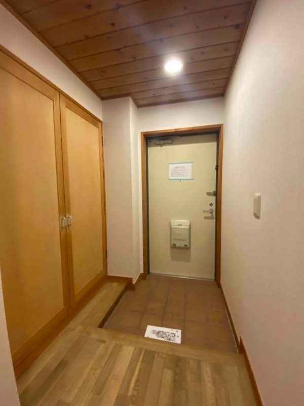 シェ・ノートフ桑原台 玄関