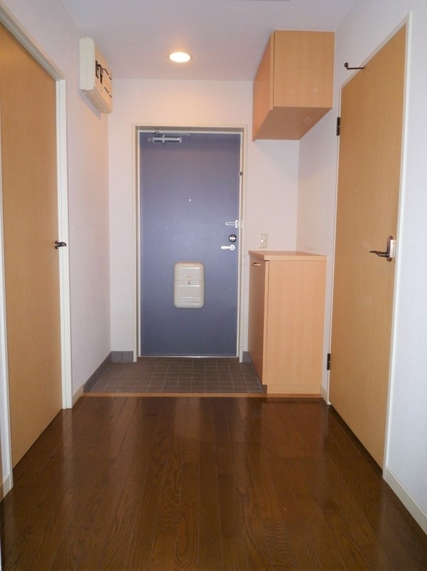 ヒルサイド森 玄関