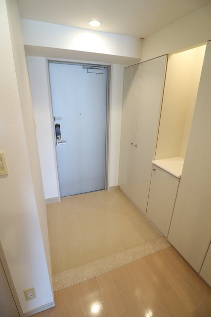 パシフィックロイヤルコートみなとみらいアーバンタワー 玄関