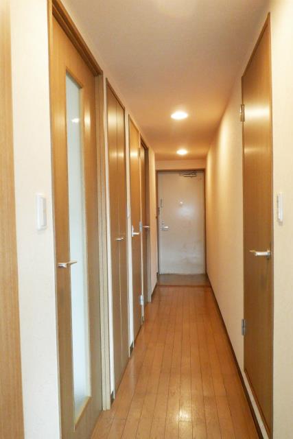 グランシャリオ 玄関