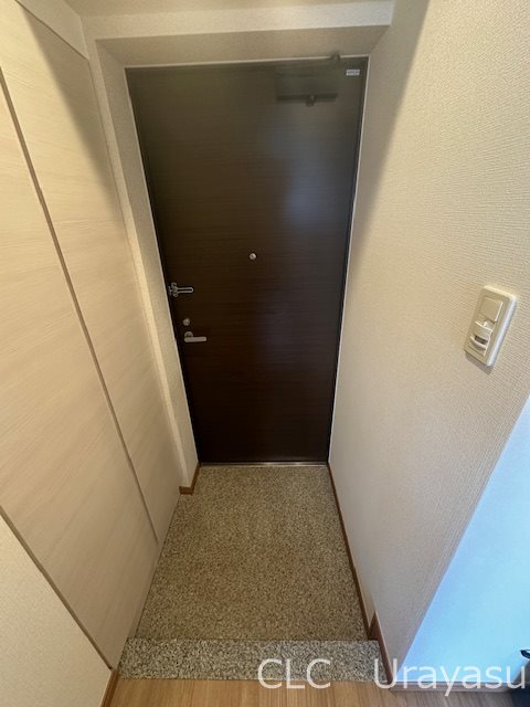 グランカーサ行徳 玄関