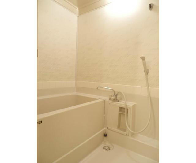 メゾン本行徳 風呂画像