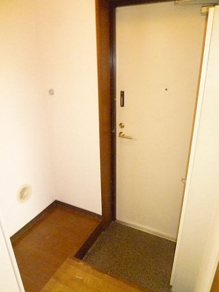 エスコートパレス江洋 玄関