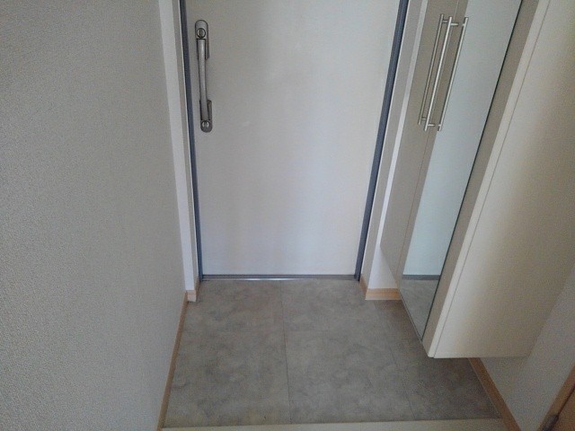 フォースピア 玄関