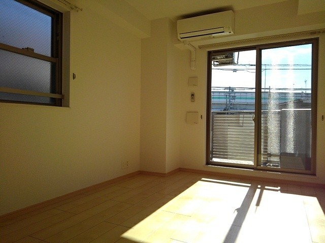 フォースピア リビング