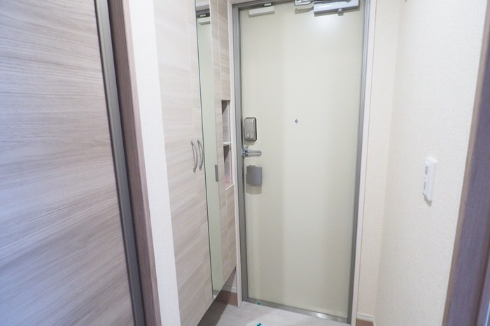 リヴェール港南 玄関