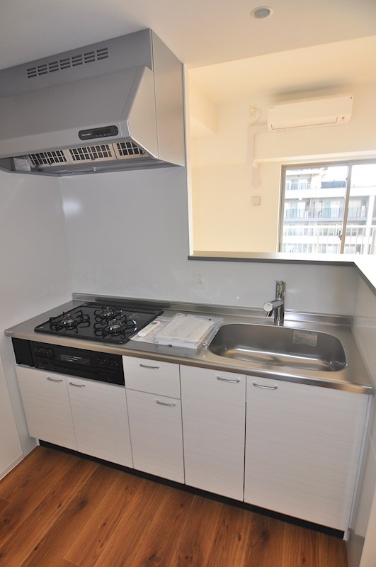 リーラ横浜川和町 キッチン