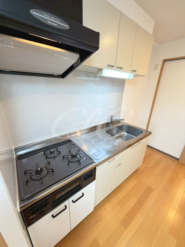 ウィンビュ三ツ沢 キッチン