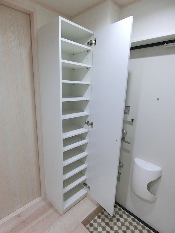 ハーミットクラブハウスリアンA棟 玄関