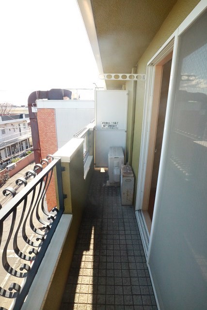 クレマチスの丘Ⅱ  ベランダ