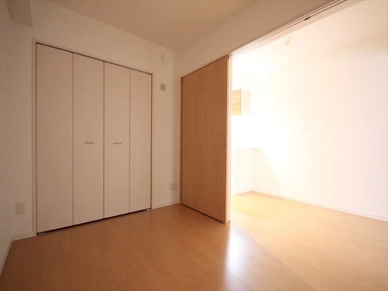 クレアガーデン ベッドルーム