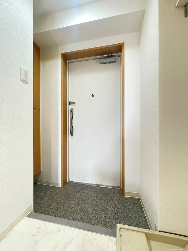 クオーレプロバンス南行徳Ⅱ 玄関