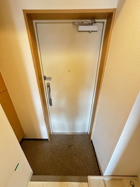 クオーレプロバンス南行徳Ⅱ 玄関