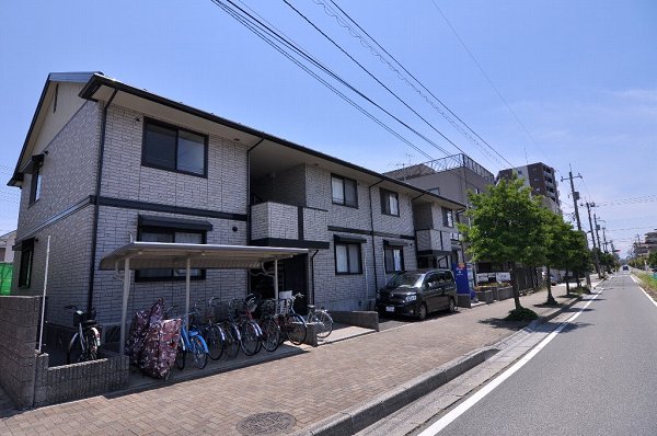 アベニュー 外観