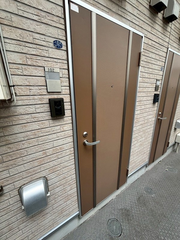 リヴィエール・マツダ 玄関