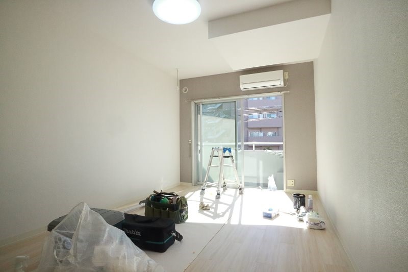 CR16ビル リビング