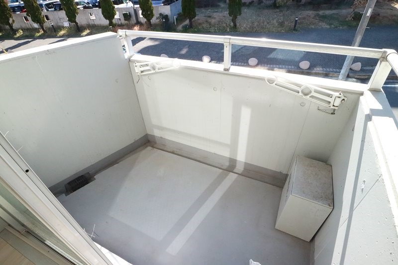 CR16ビル ベランダ