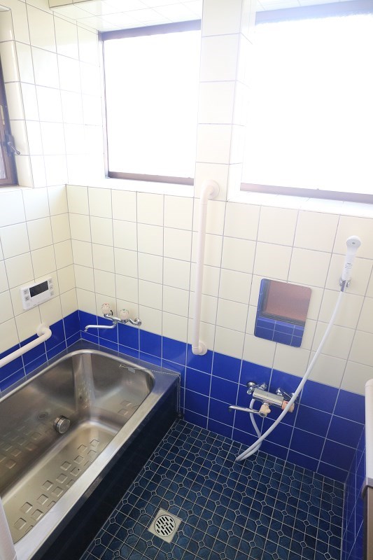 汐入ハウス 風呂画像